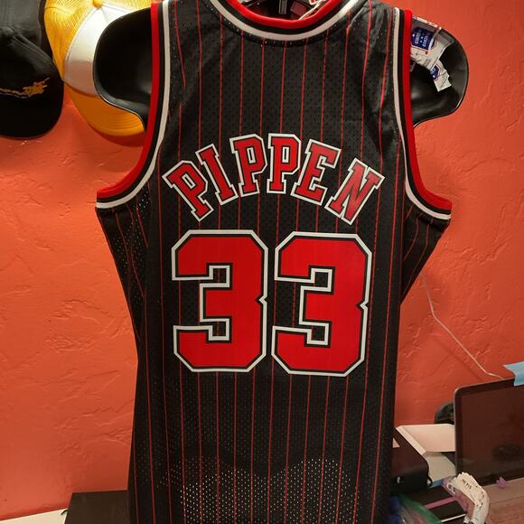 1995 Chicago Bulls Authentic Swingman Jersey XL Mitchell & Ness Scottie Pippen - Picture 2 of 6